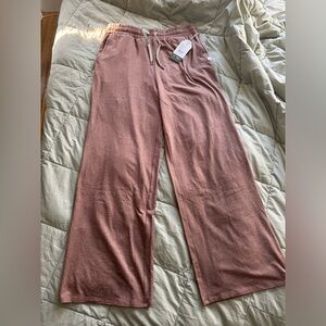 NWT Vuori Halo Essential Wideleg Pant in Nutmeg Heather, size L
